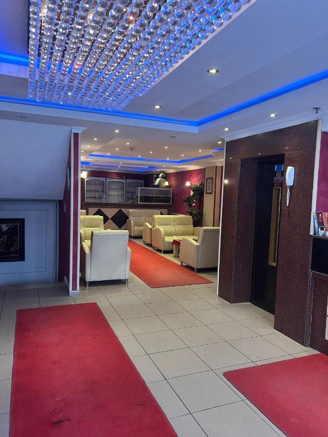 Red White Hotel Istambul Extérieur photo