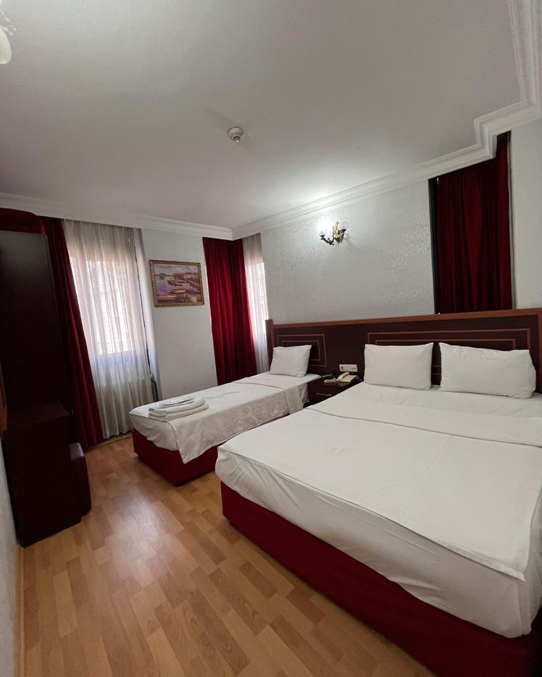 Red White Hotel Istambul Extérieur photo