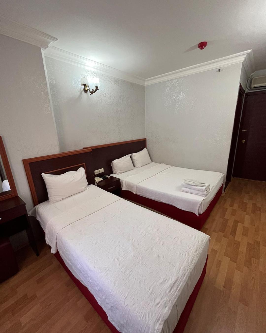 Red White Hotel Istambul Extérieur photo