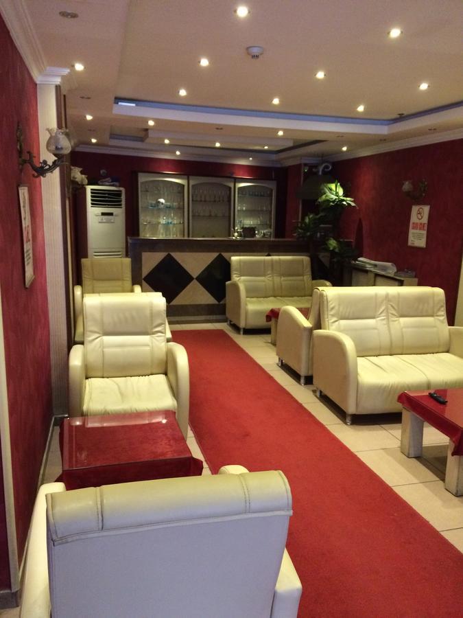 Red White Hotel Istambul Extérieur photo